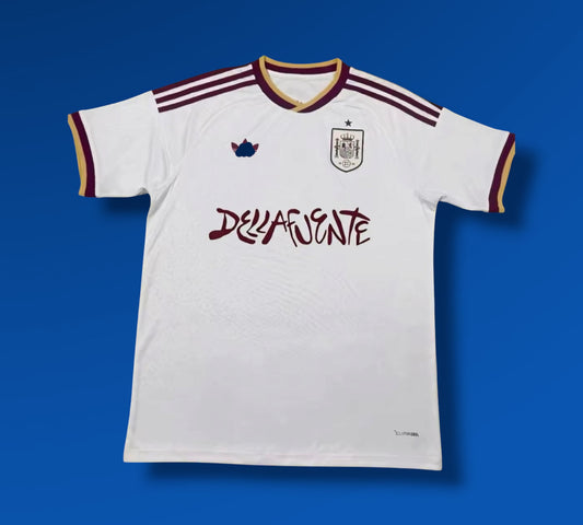 Camiseta España x Dellafuente