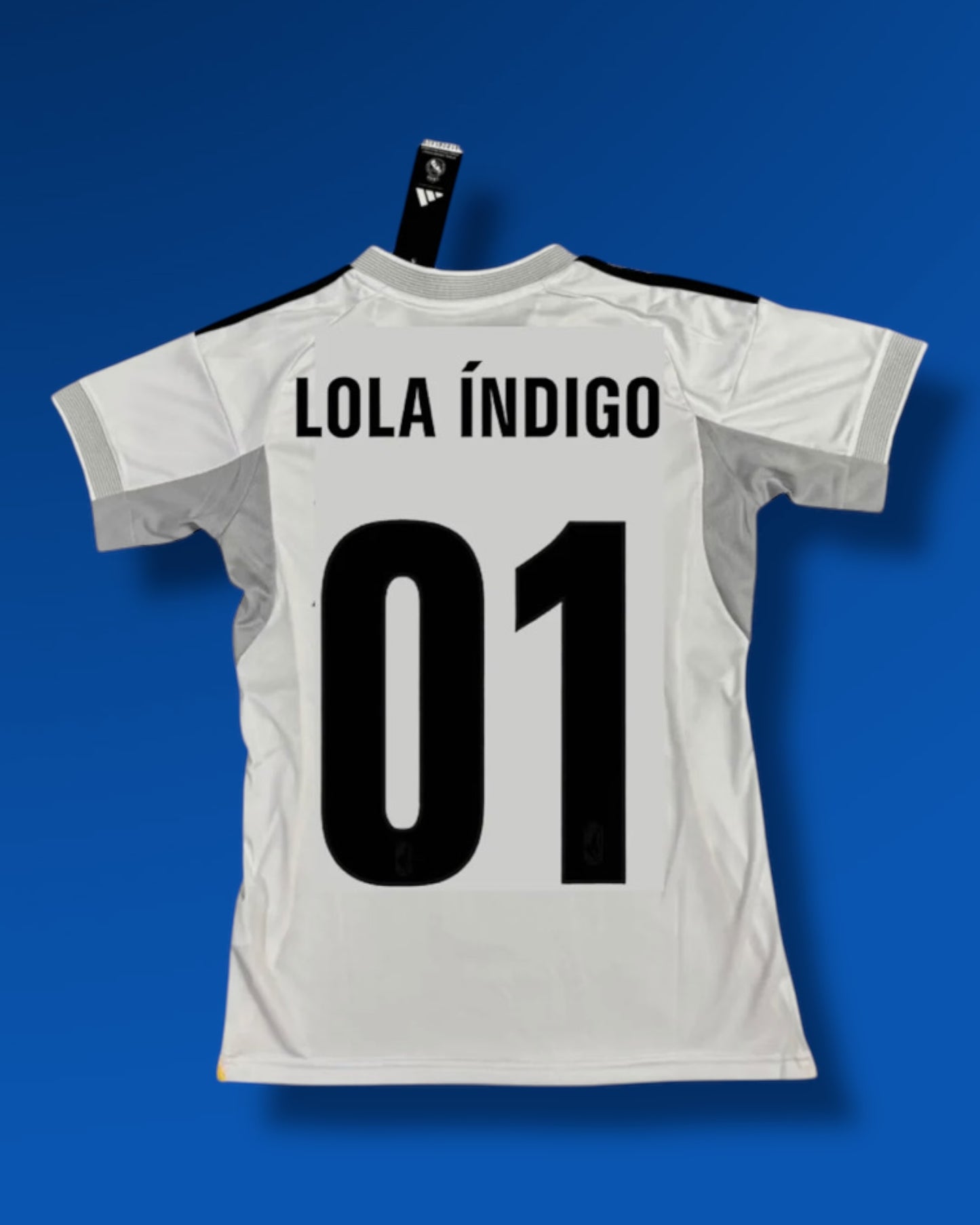Camiseta Real Madrid x Lola Indigo