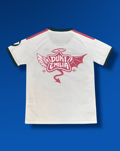 Camiseta Real Madrid x Duki y Emilia