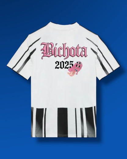 Camiseta Juventus x Karol G