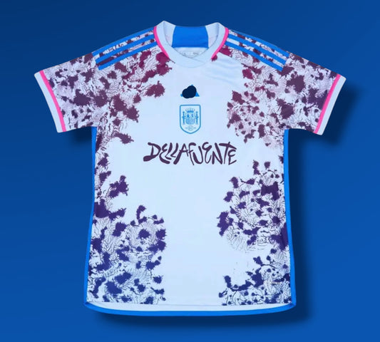 Camiseta España x Dellafuente